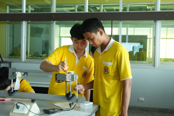 โรงเรียนปรีชานุศาสน์